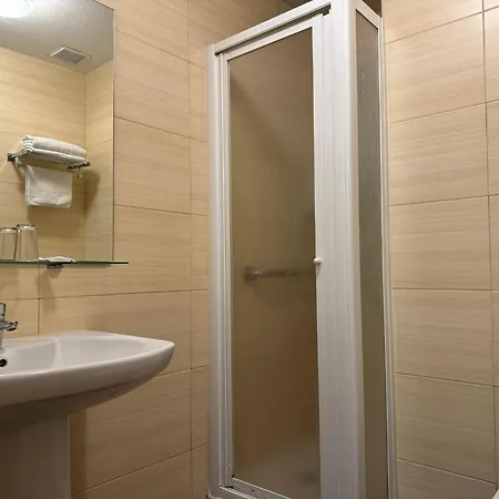Aribel Longinos Guest house 2*